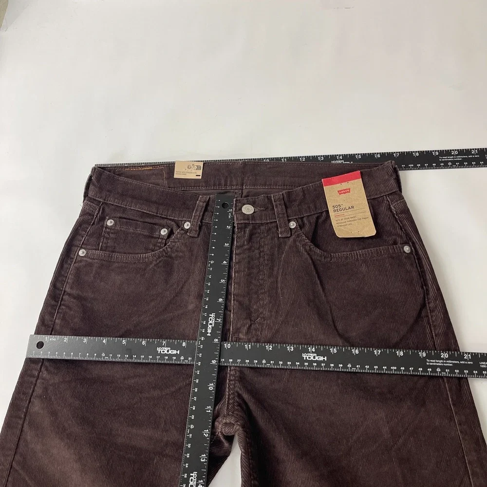 Levis sizing title